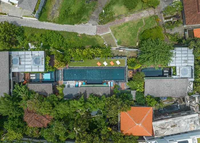 Yeh Gangga - Huge 8br, 21max, 3pools, Sauna, Gym, Bbq, Rooftop!