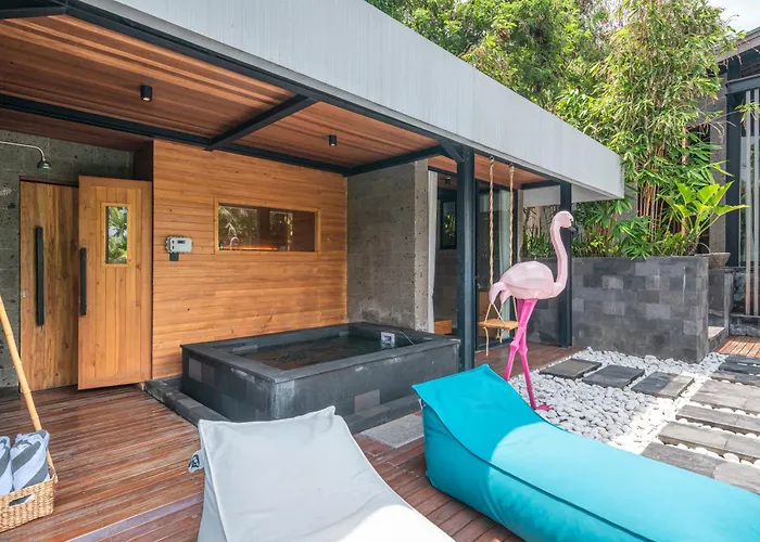 Villa Yeh Gangga - Huge 8br, 21max, 3pools, Sauna, Gym, Bbq, Rooftop! *