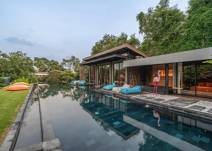 Villa Yeh Gangga - Huge 8br, 21max, 3pools, Sauna, Gym, Bbq, Rooftop! Canggu (Bali)