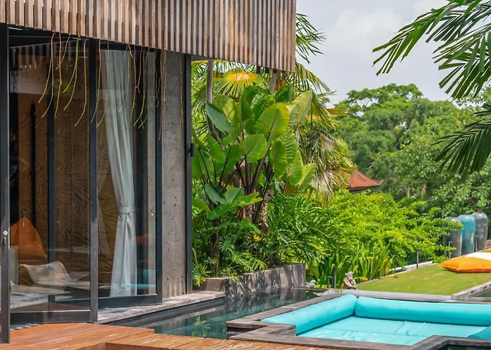 Villa Yeh Gangga - Huge 8br, 21max, 3pools, Sauna, Gym, Bbq, Rooftop!
