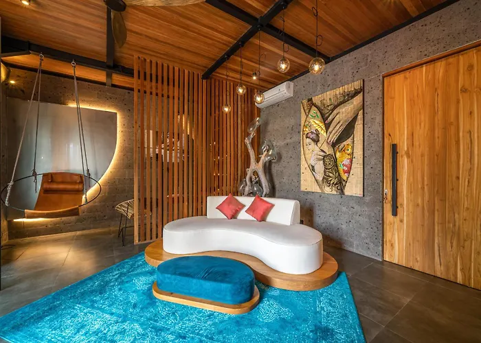 Yeh Gangga - Huge 8br, 21max, 3pools, Sauna, Gym, Bbq, Rooftop! * Canggu (Bali)