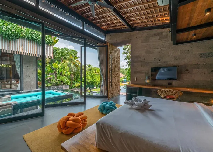 Yeh Gangga - Huge 8br, 21max, 3pools, Sauna, Gym, Bbq, Rooftop! Villa
