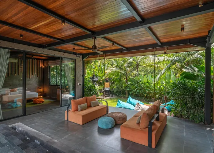 Yeh Gangga - Huge 8br, 21max, 3pools, Sauna, Gym, Bbq, Rooftop! * Canggu (Bali)