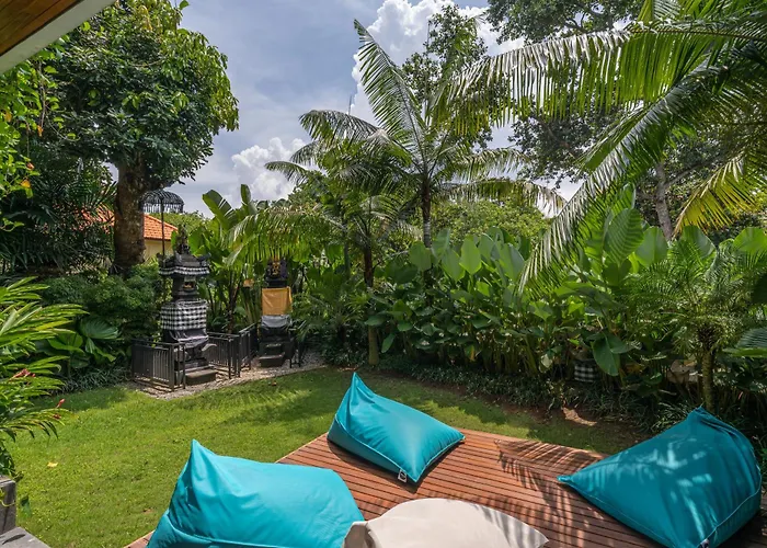 Yeh Gangga - Huge 8br, 21max, 3pools, Sauna, Gym, Bbq, Rooftop! *