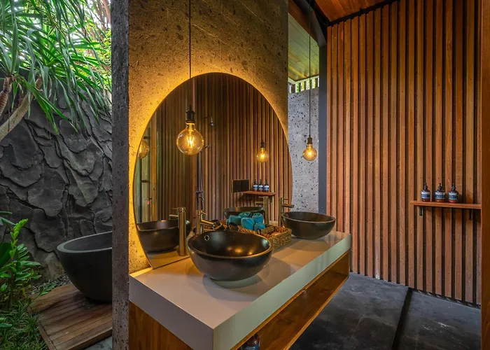 Yeh Gangga - Huge 8br, 21max, 3pools, Sauna, Gym, Bbq, Rooftop! Villa Canggu (Bali)