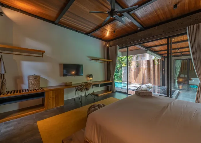 Yeh Gangga - Huge 8br, 21max, 3pools, Sauna, Gym, Bbq, Rooftop! * Canggu (Bali)