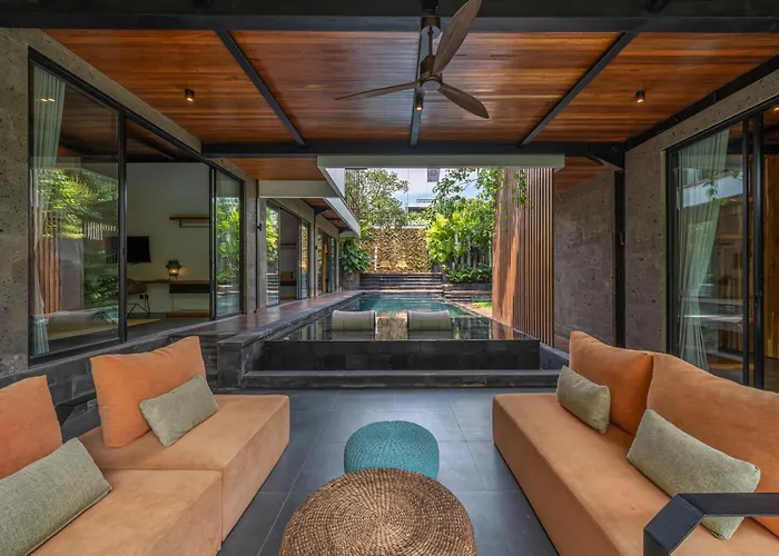 Villa Yeh Gangga - Huge 8br, 21max, 3pools, Sauna, Gym, Bbq, Rooftop! Canggu (Bali)
