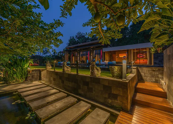 Yeh Gangga - Huge 8br, 21max, 3pools, Sauna, Gym, Bbq, Rooftop! * Canggu (Bali)