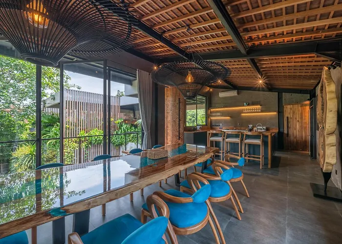 Villa Yeh Gangga - Huge 8br, 21max, 3pools, Sauna, Gym, Bbq, Rooftop! Canggu (Bali)